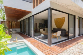 Luxury 1 Bedroom with garden and private pool